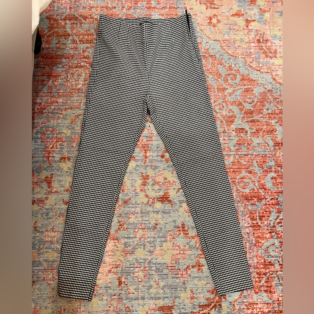 Zara Black and White Micro Houndstooth Leggings